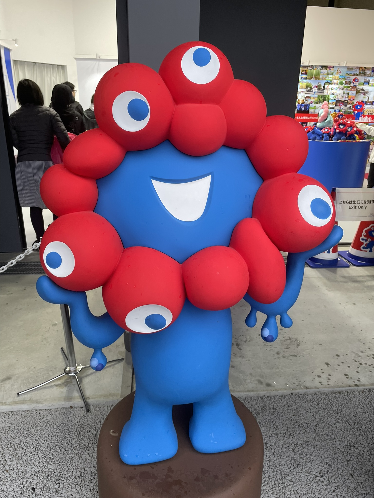 大阪万博　ミャクミャク